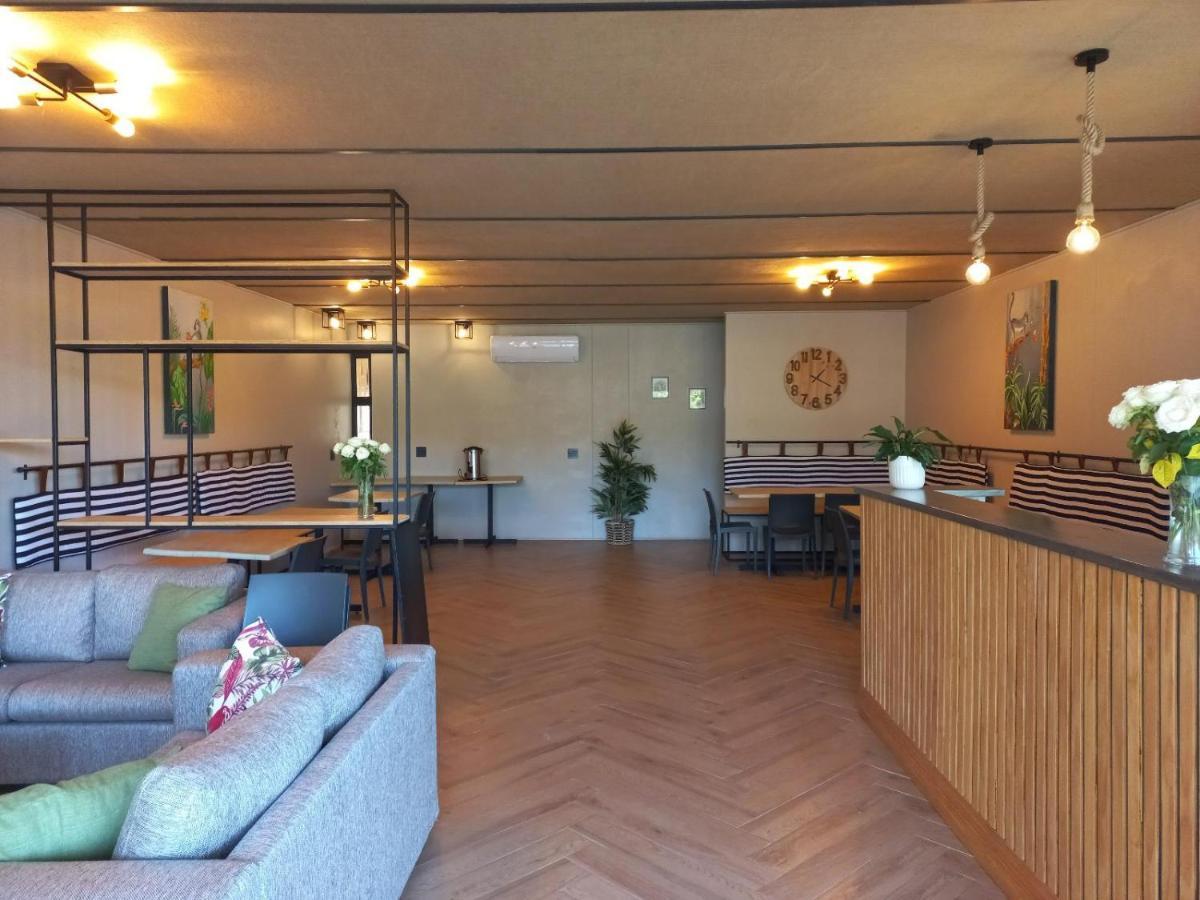 Le Bezz Guesthouse Ballito Exteriör bild