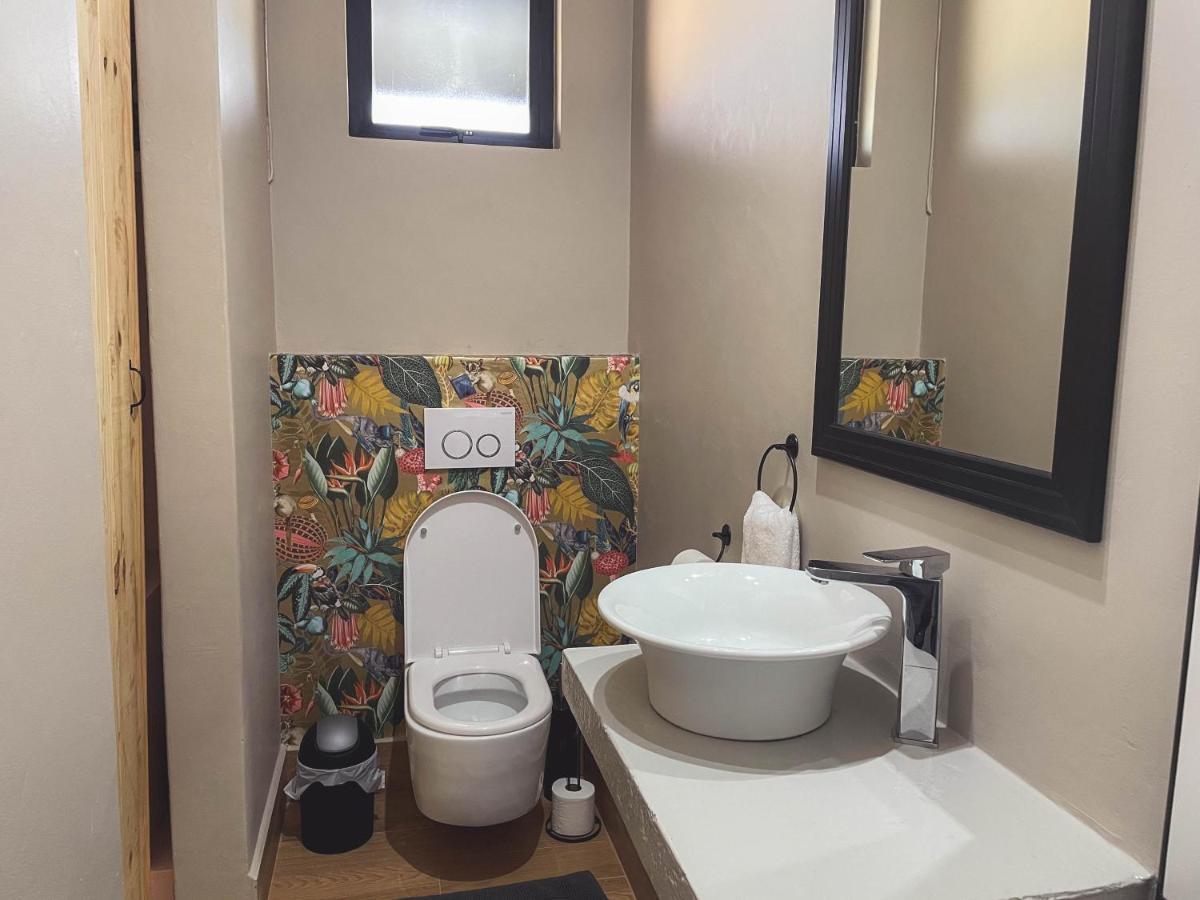 Le Bezz Guesthouse Ballito Exteriör bild