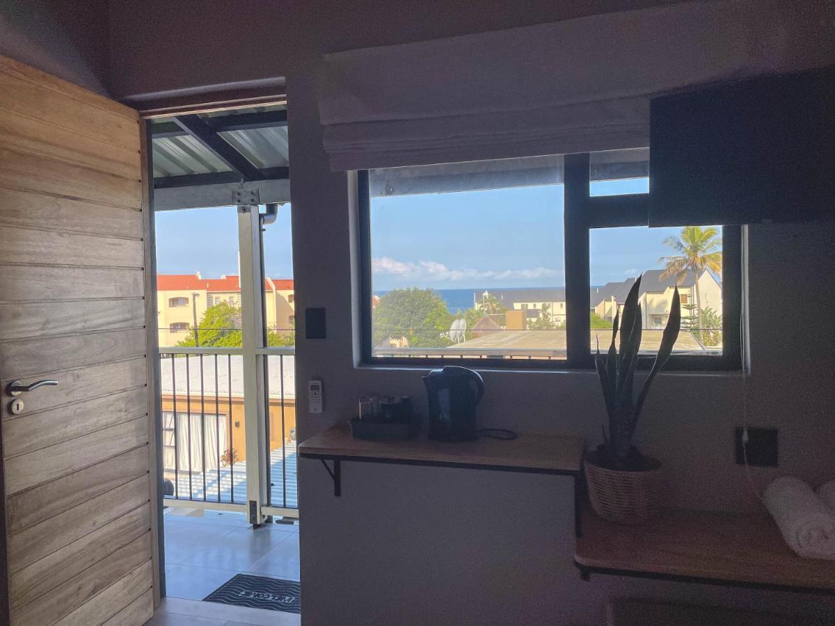 Le Bezz Guesthouse Ballito Exteriör bild