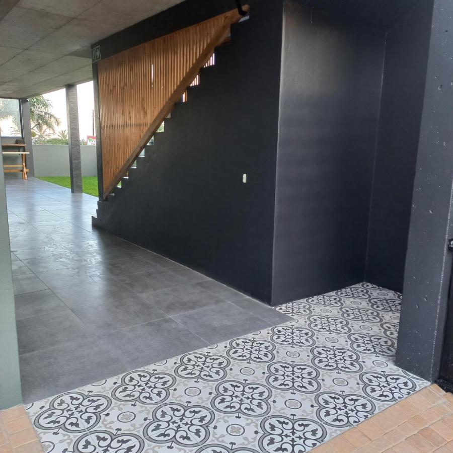 Le Bezz Guesthouse Ballito Exteriör bild
