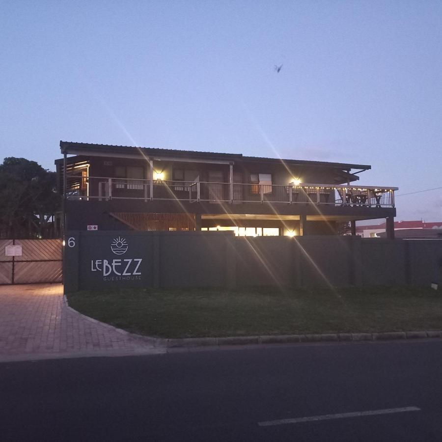 Le Bezz Guesthouse Ballito Exteriör bild